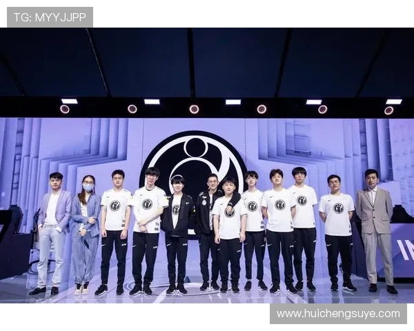 BLG强势对决RNG巅峰之战重燃赛场激情见证新王崛起时刻