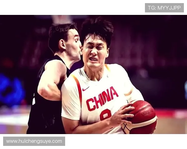 中国男篮在焦作迎战马其顿队全力以赴争取胜利的精彩对决