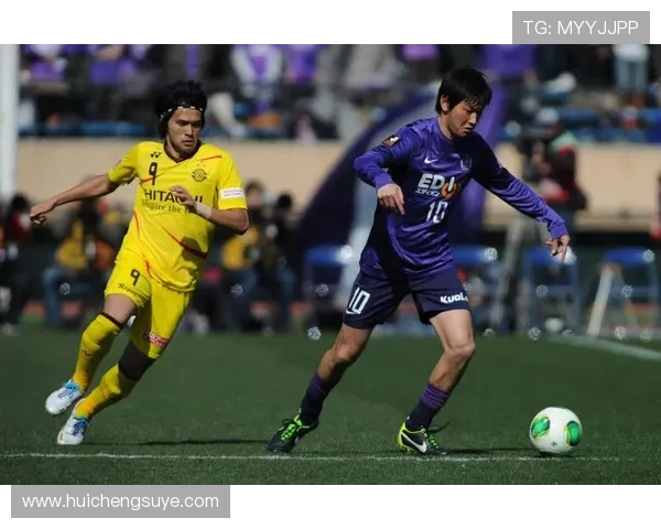 广岛与长崎足球比赛比分分析及战术对比探讨